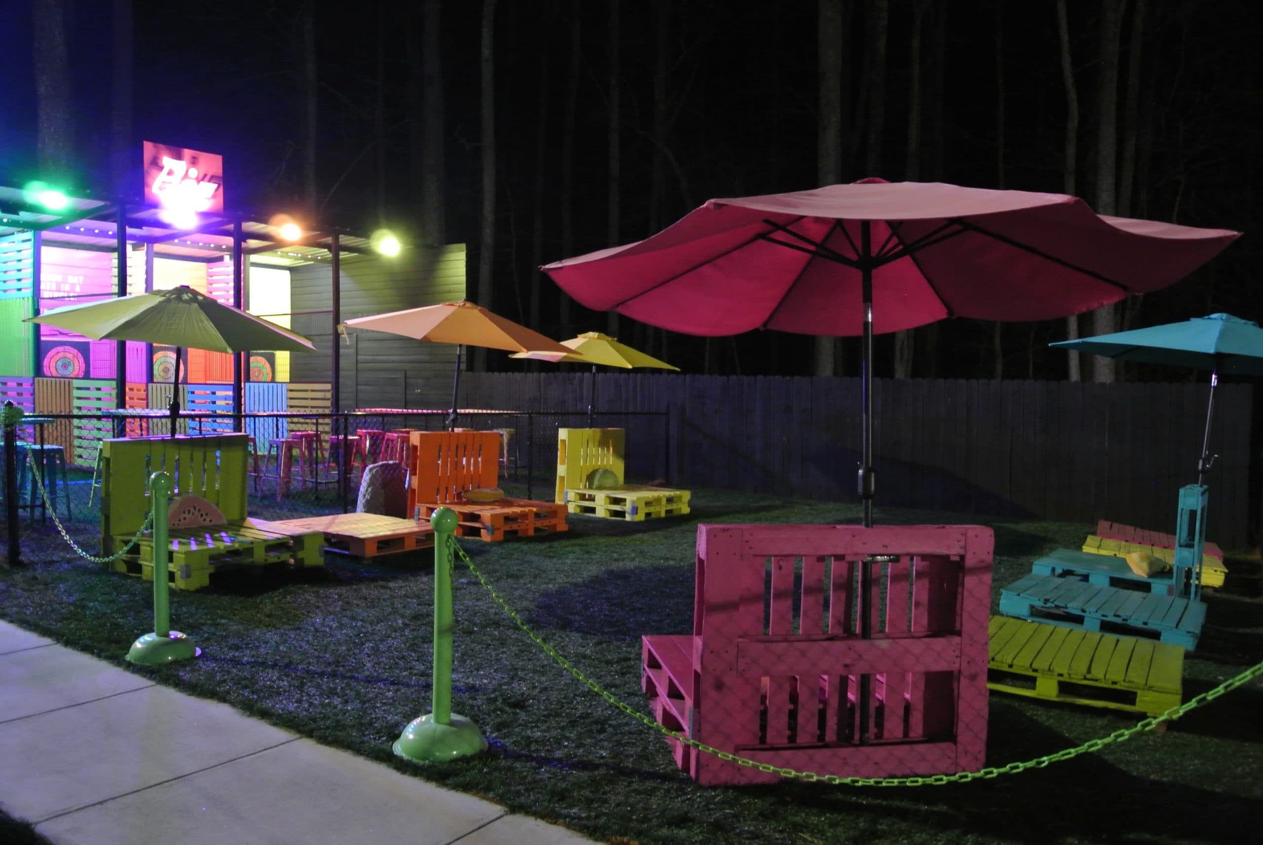 Mini golf course